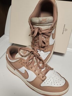 Nike Dunk Women’s Low-Top Sneakers in Rose Pink and White